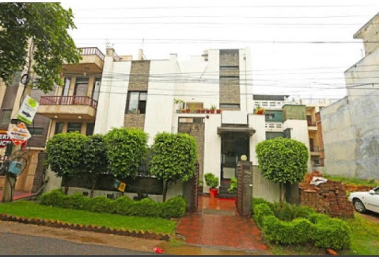 Hotel Pacific Inn Huda City Centre Gurgaon Exterior photo